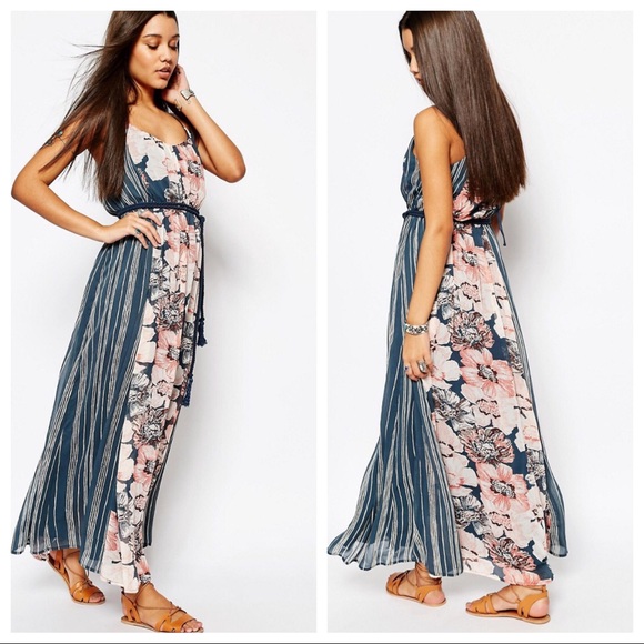Abercrombie & Fitch Dresses & Skirts - Abercrombie and Fitch chiffon maxi dress